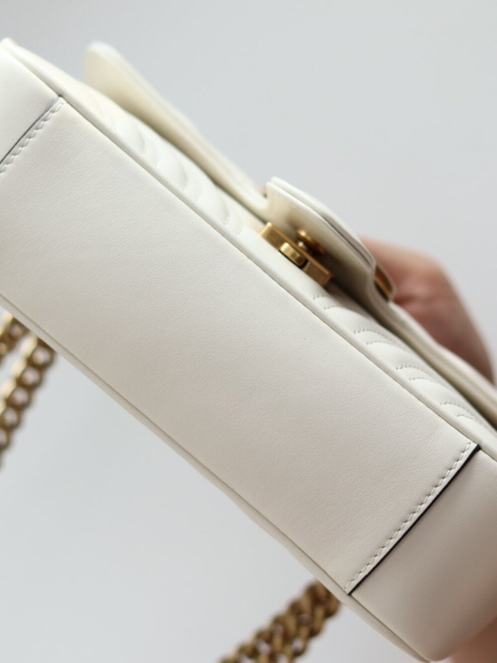 Gucci Marmont Matelassé Leather Shoulder Bag - Picture 4 of 9